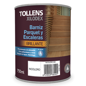 Barniz parquet y escaleras al agua brillante
